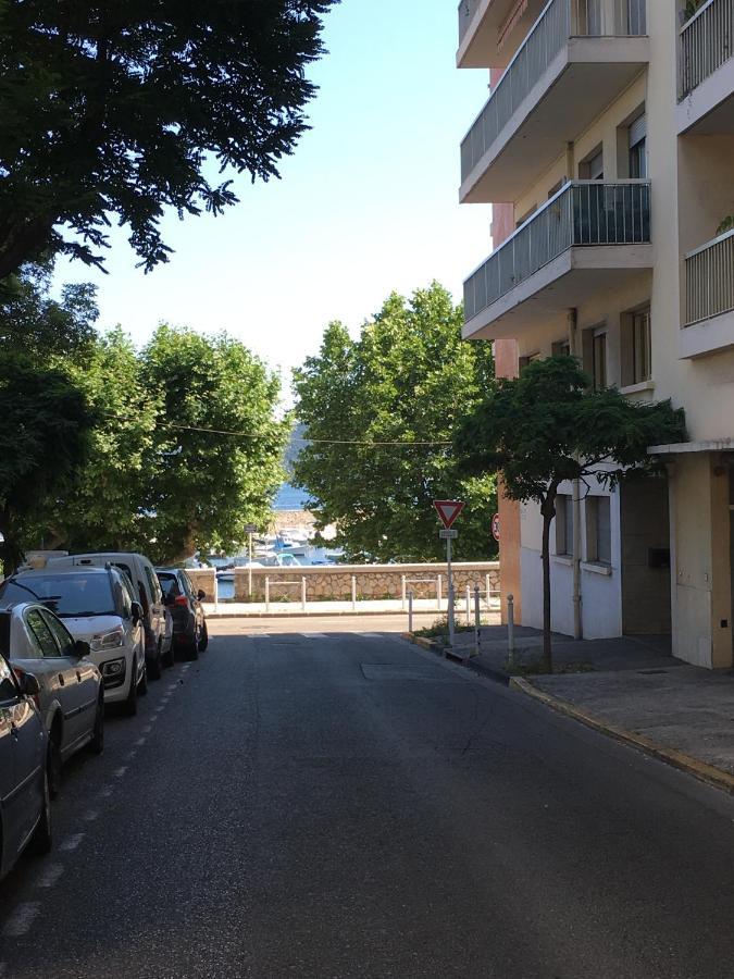 Goeland 3, Climatise, Wifi, Balcons Petite Vue Mer Laterale Au 3 Eme Etage Sans Ascenseur Toulon Bagian luar foto